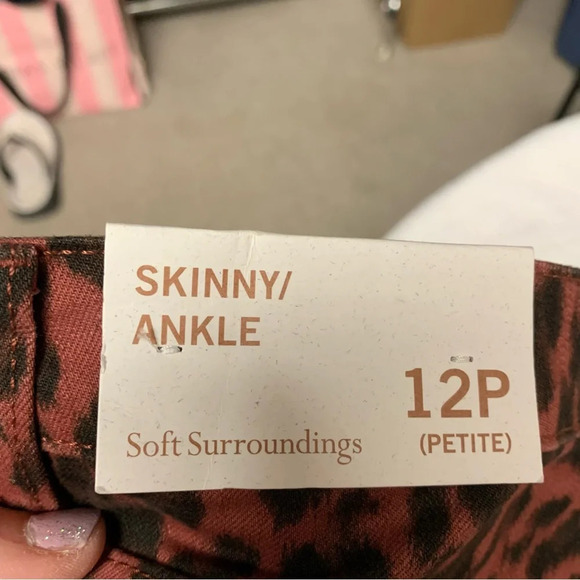 Soft Surroundings size 12P brown animal print skinny ankle pants NWT - Picture 3 of 7